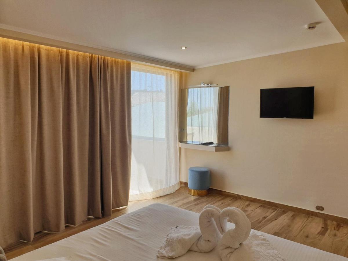 Paradise Hotel & Bar Πλάνος Εξωτερικό φωτογραφία